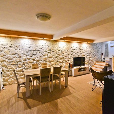 Holiday Home Taras Smilcic Екстер'єр фото